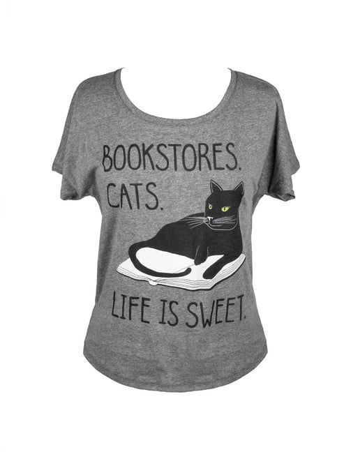 Bookstore Cats Women's Relaxed Fit T-Shirt X-Large, (Other)